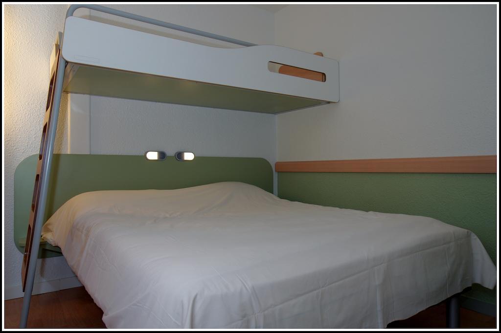Twin Room,244432637:JPEG