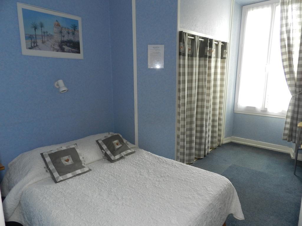 Double Room Shower