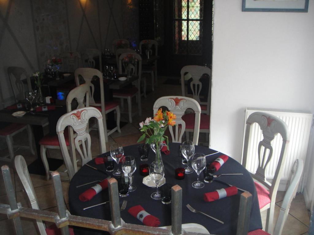 Double Room,25348710:JPEG