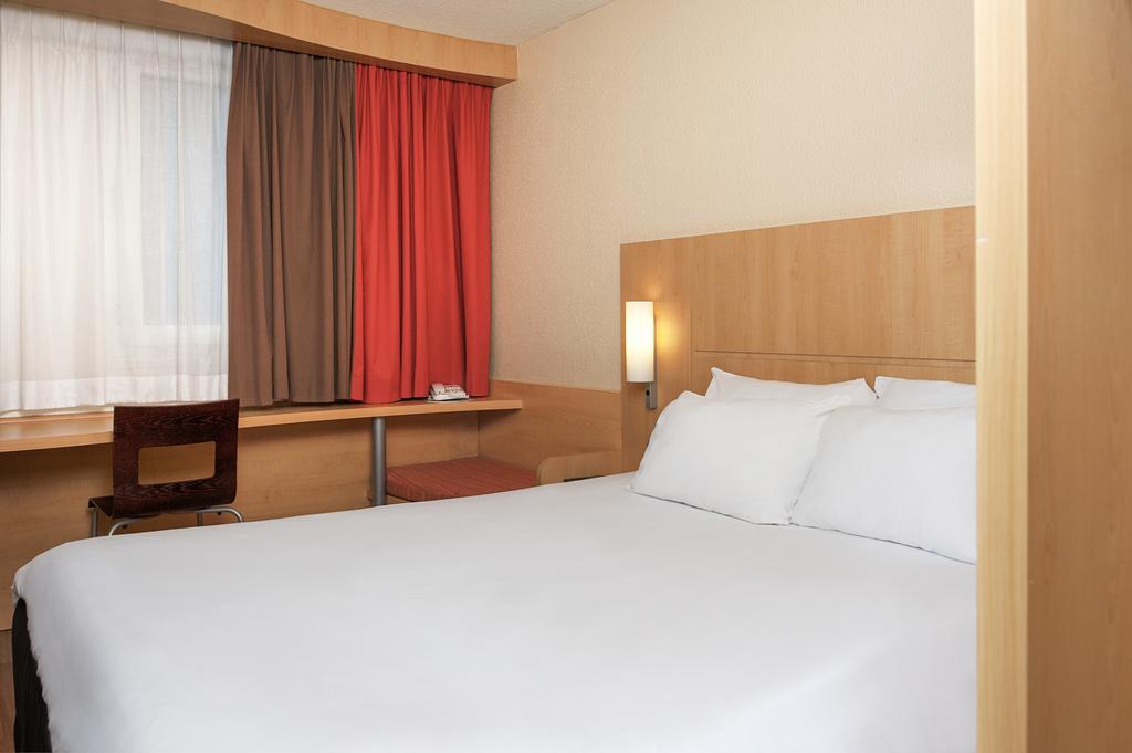 Standard Double Room,254412257:JPEG