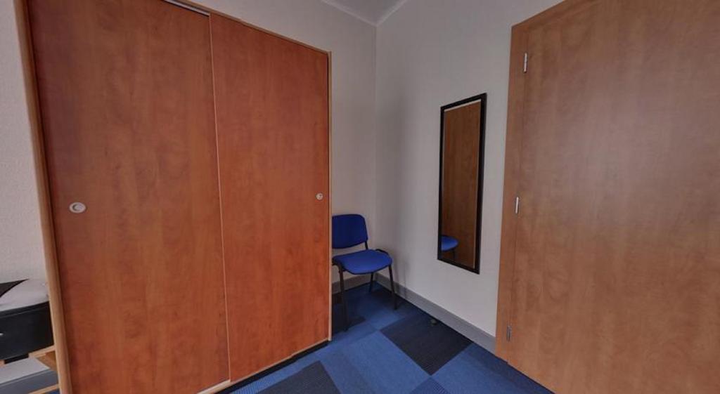 Single Room,254829505:JPEG