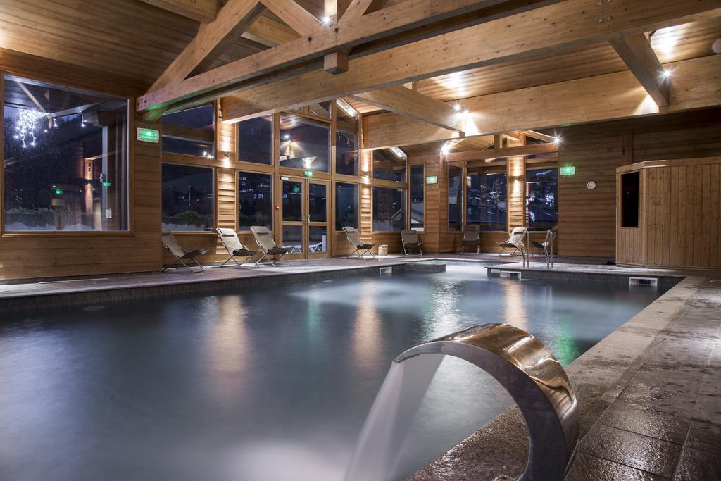 Two-Bedroom Apartment Cabin,658615161:JPEG