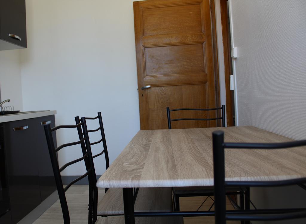 Five-Bedroom House,318634561:JPEG