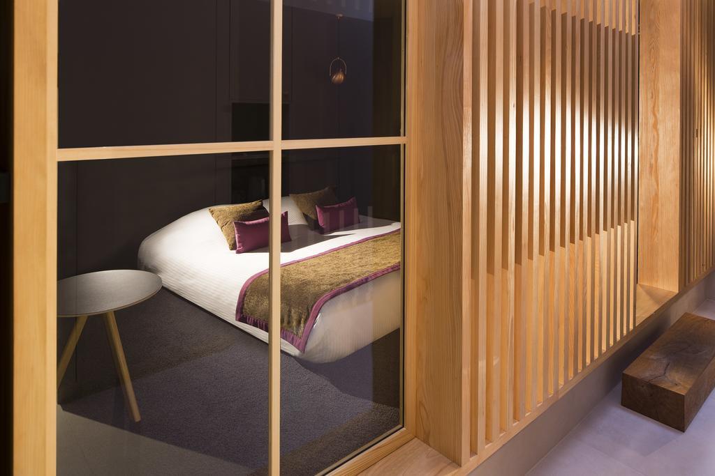 Suite "The One",324128002:JPEG