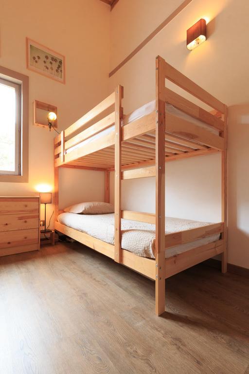 Single Bed Mixed Dormitory Room