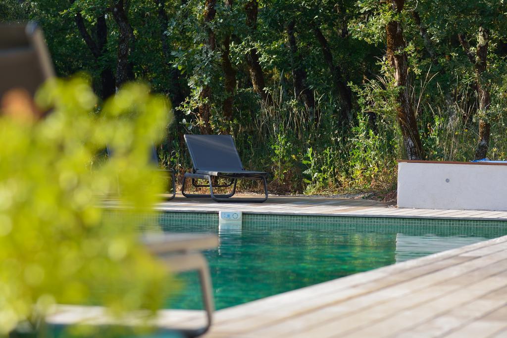 Studio Pool View