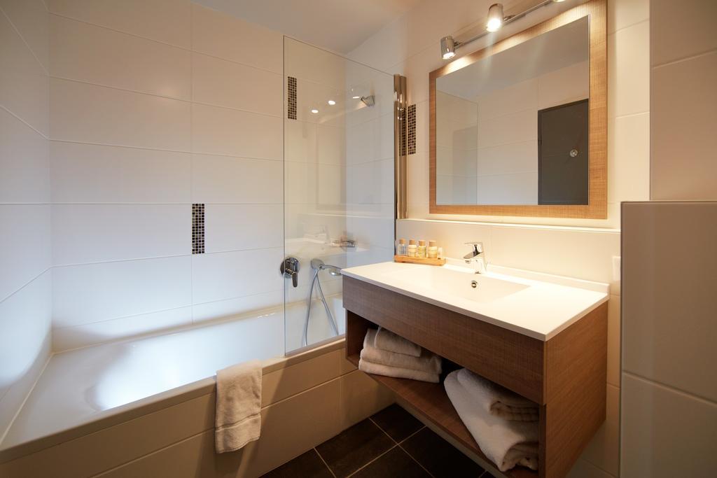 Five-Bedroom Apartment Spa Access