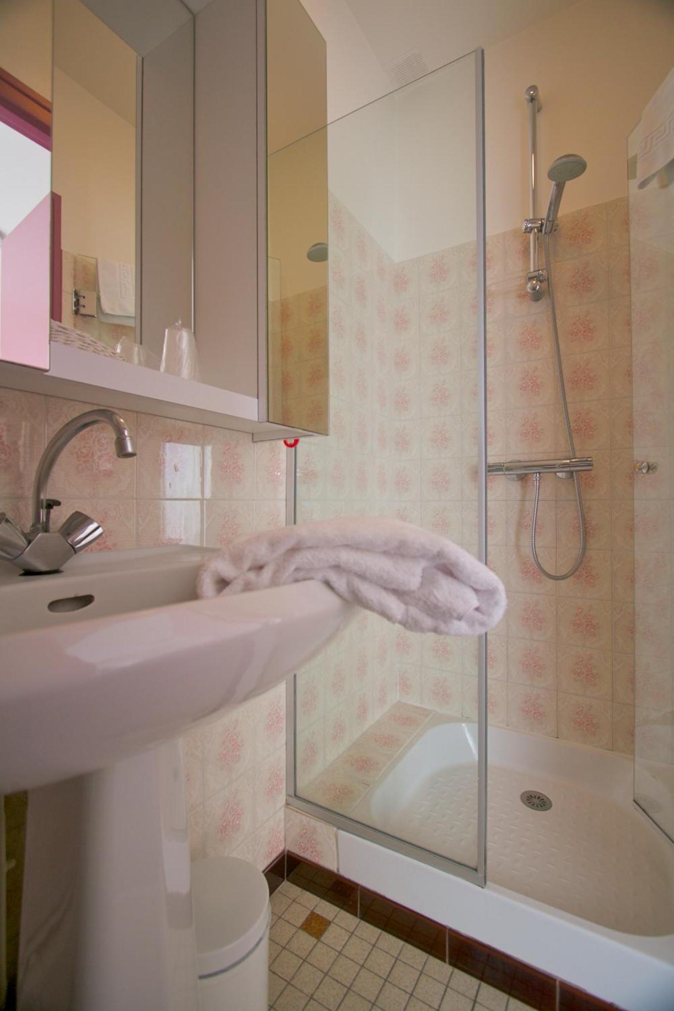 Double Room with Sea View,1656197797:JPEG