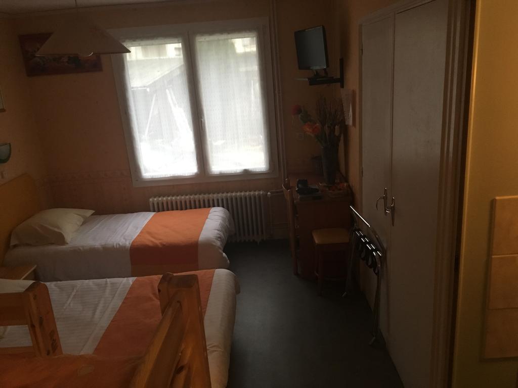 Family Room,962760142:JPEG