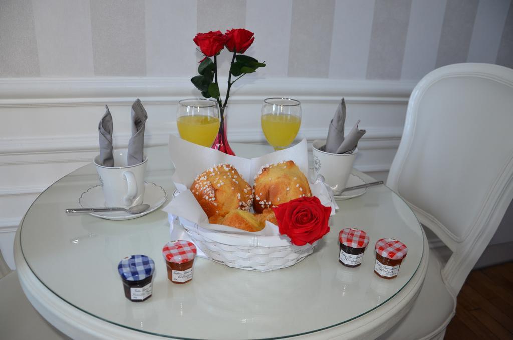 One-Bedroom House,645322194:JPEG