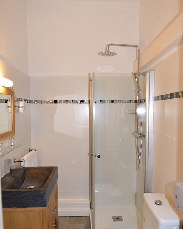 Double Room with Shower,932182918:JPEG
