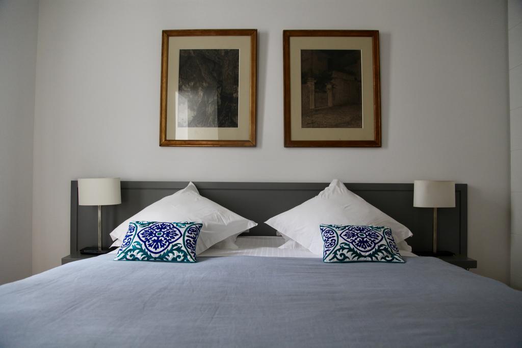 Deluxe One-Bedroom Apartment 54m2