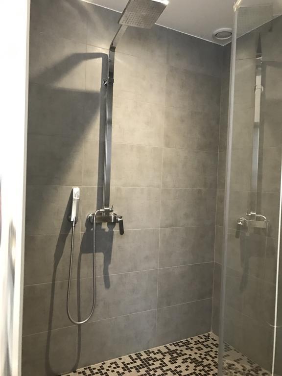 Deluxe One-Bedroom Apartment 52m2