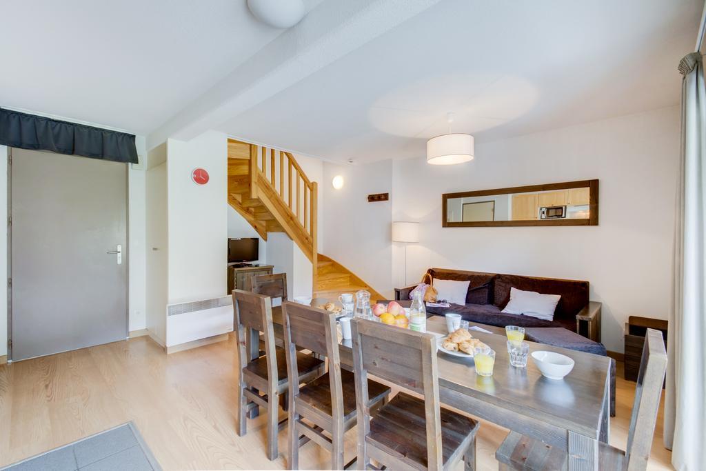 3 Bedroom Apartment sleeping area