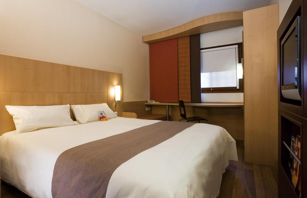 Room 1 or