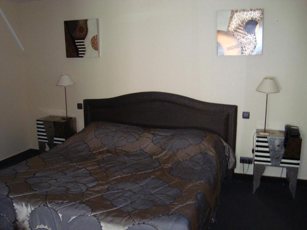Budget Double Room,42290242:JPEG