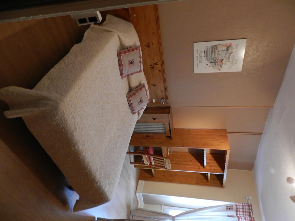Double Room Shower