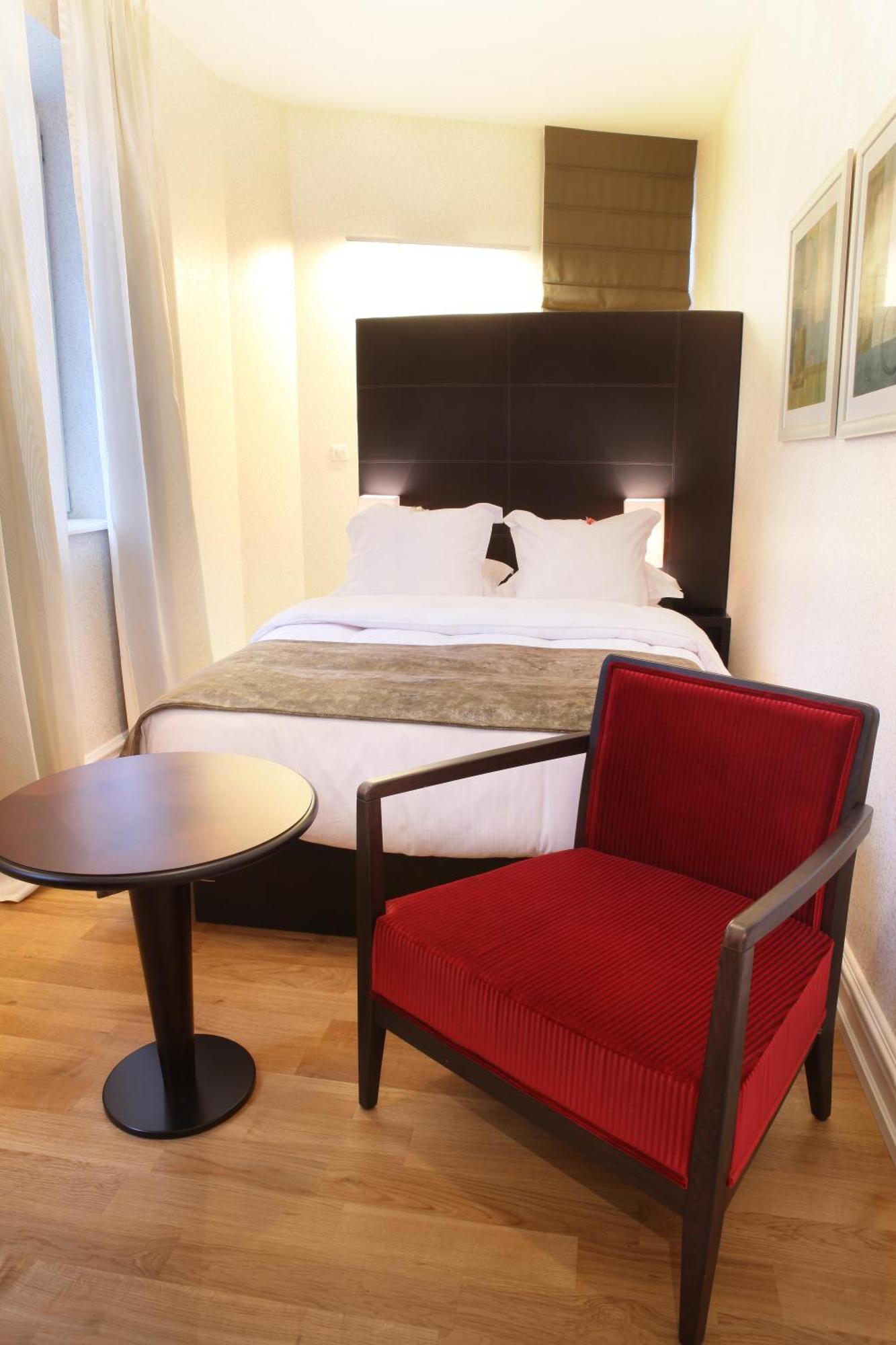 Double Room Private Bathroom