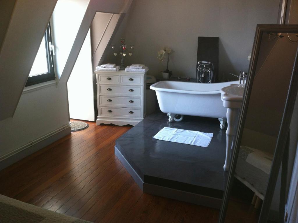 Berengere Double Room,64964575:JPEG
