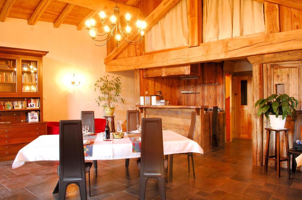 Superior Chalet