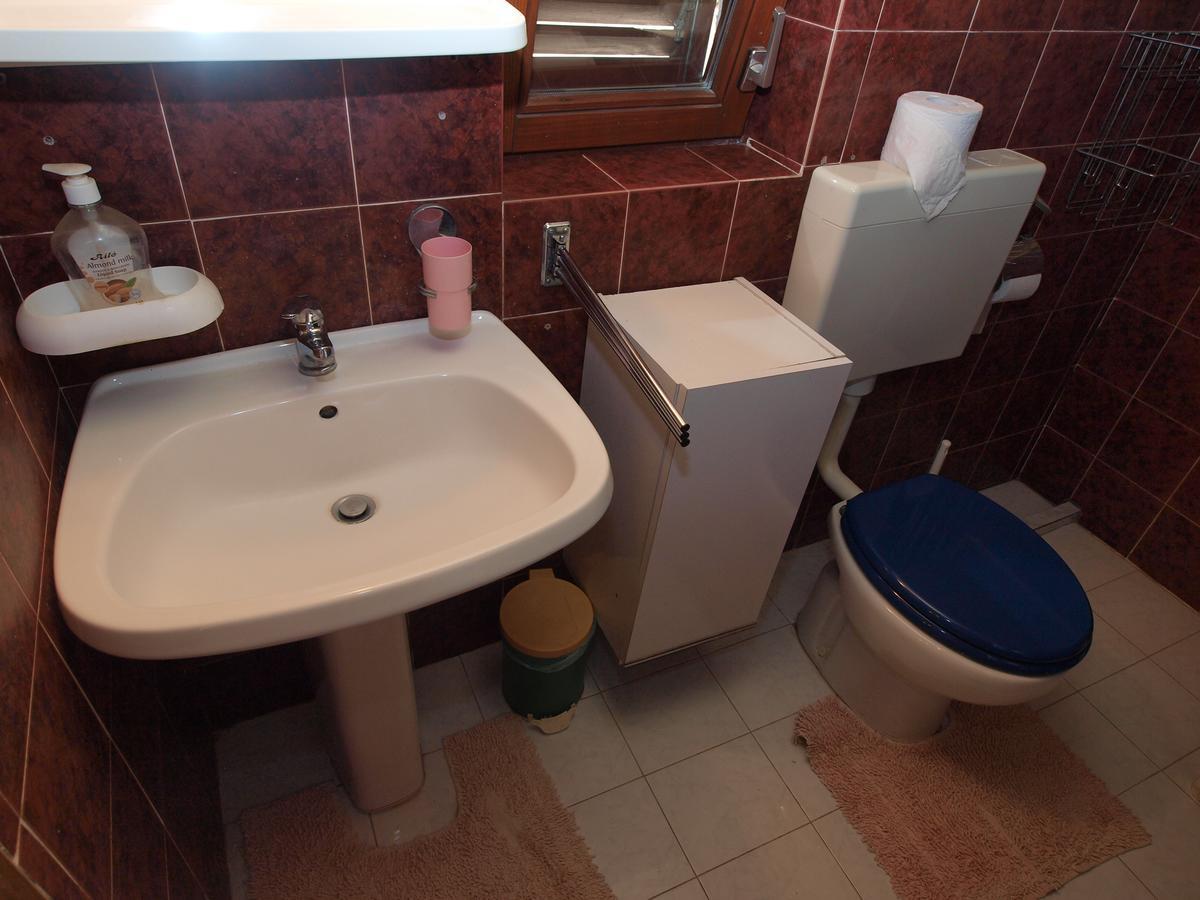 One-Bedroom Apartment Twin,830271905:JPEG