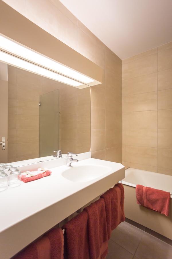 Single Room,508885935:JPEG