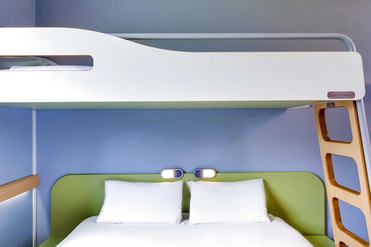 Triple Room One Double Bed One Bunk Bed,517965231:JPEG