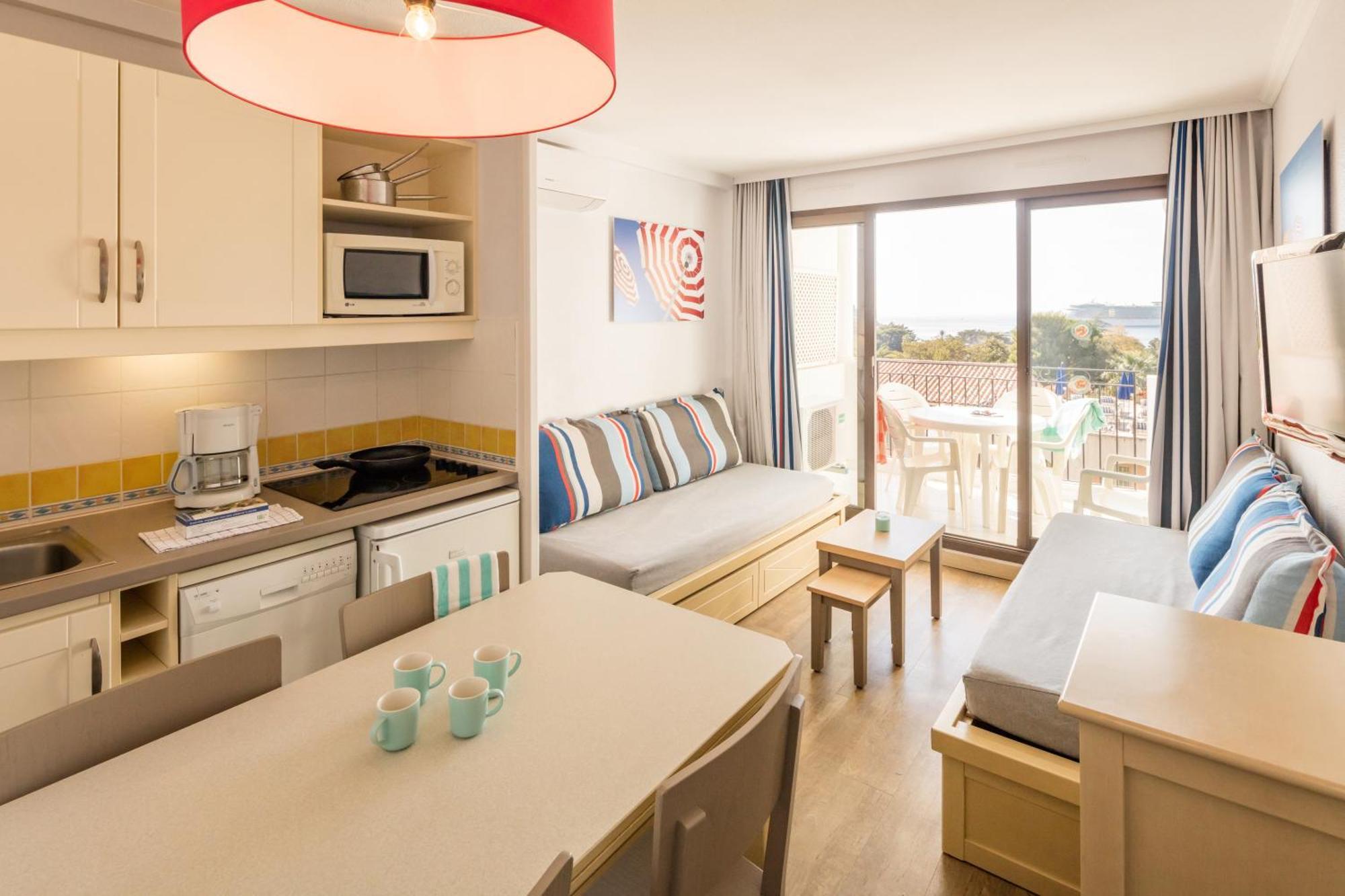 One-Bedroom Apartment with, Air conditioning  and Terrace or Balcony (4 People),705541126:JPEG