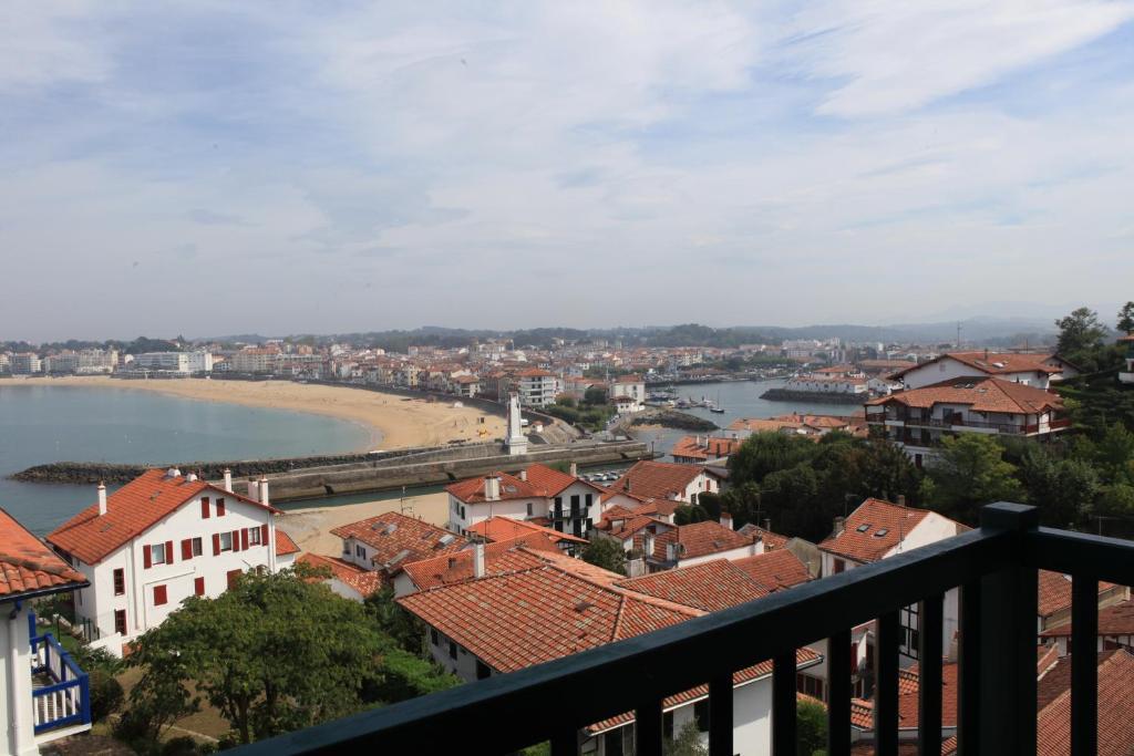 Chambre Double avec Douche et Balcon - Vue sur Mer