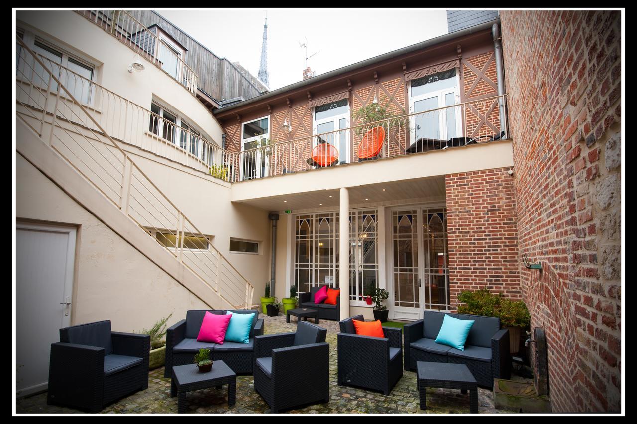 Double Room Courtyard View