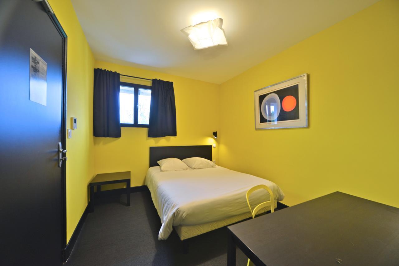 Double Room with Private External Toilet,548781567:JPEG