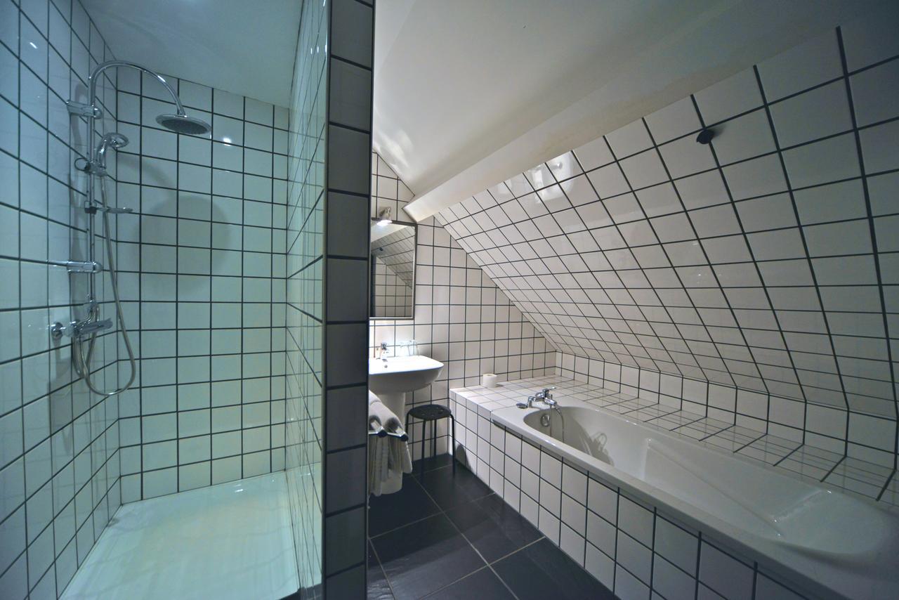 Triple Room,548785371:JPEG