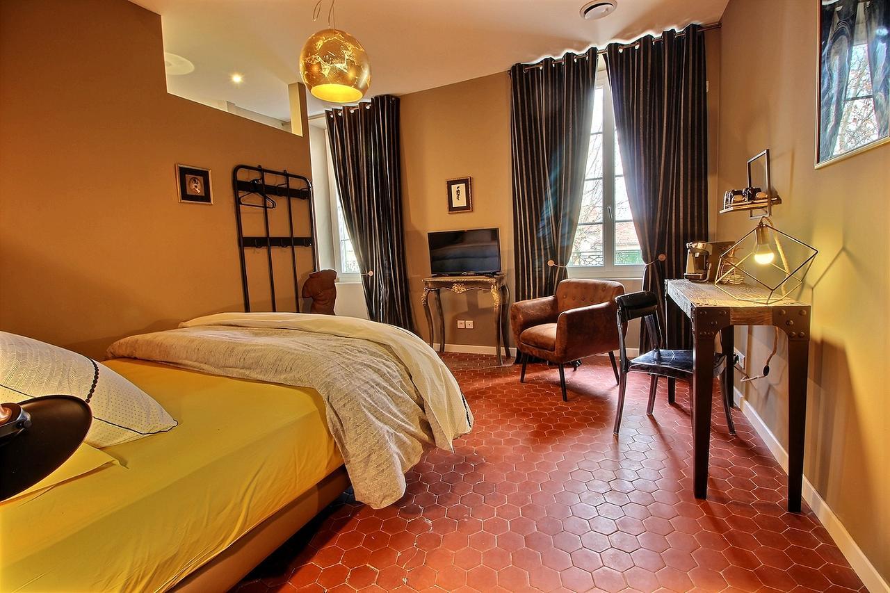 Double Room,1613441792:JPEG
