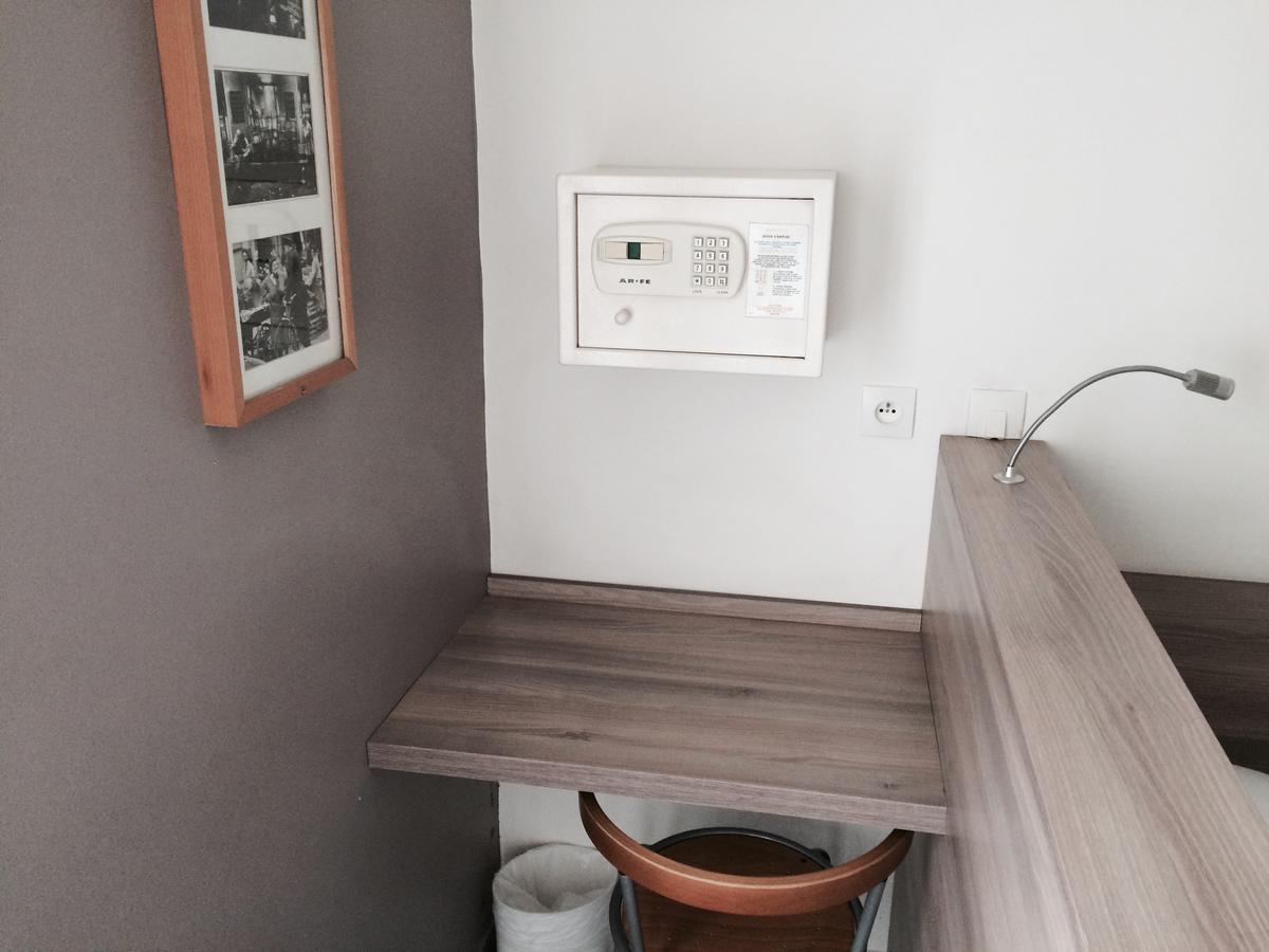 Standard Single Room,566938668:JPEG