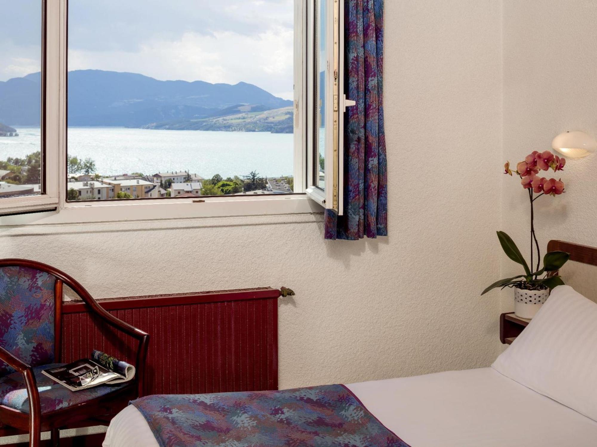 Chambre Double – Vue sur Lac