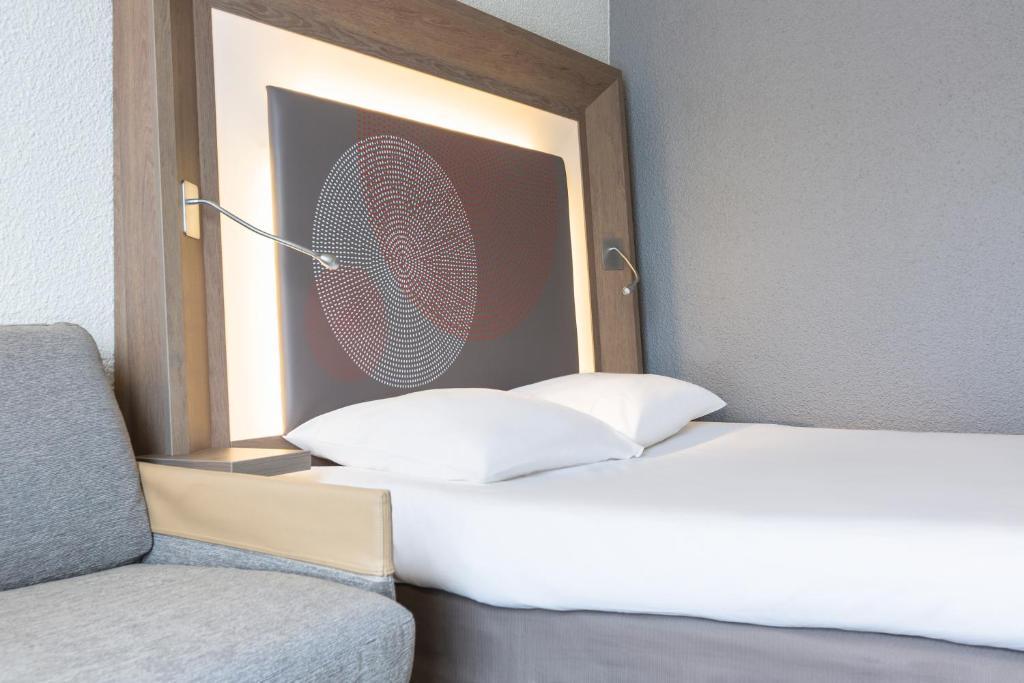 Standard Double Room with Single Sofa Bed