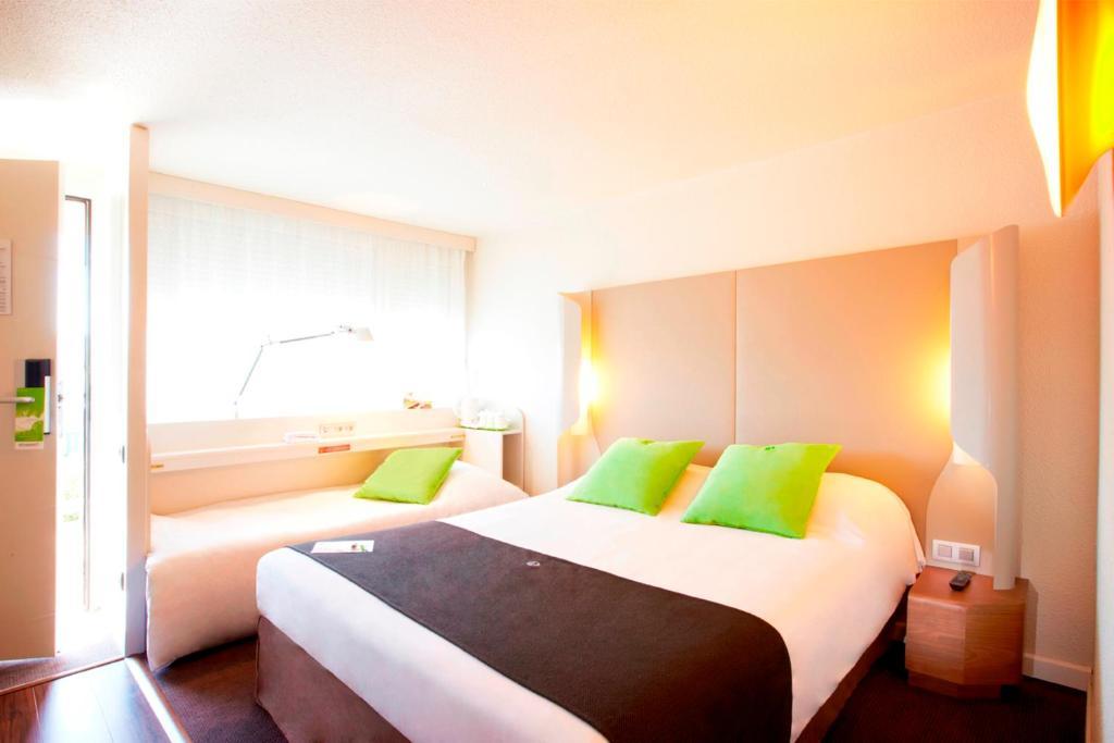 Standard Double Room One Single Bed Up to Ten Years