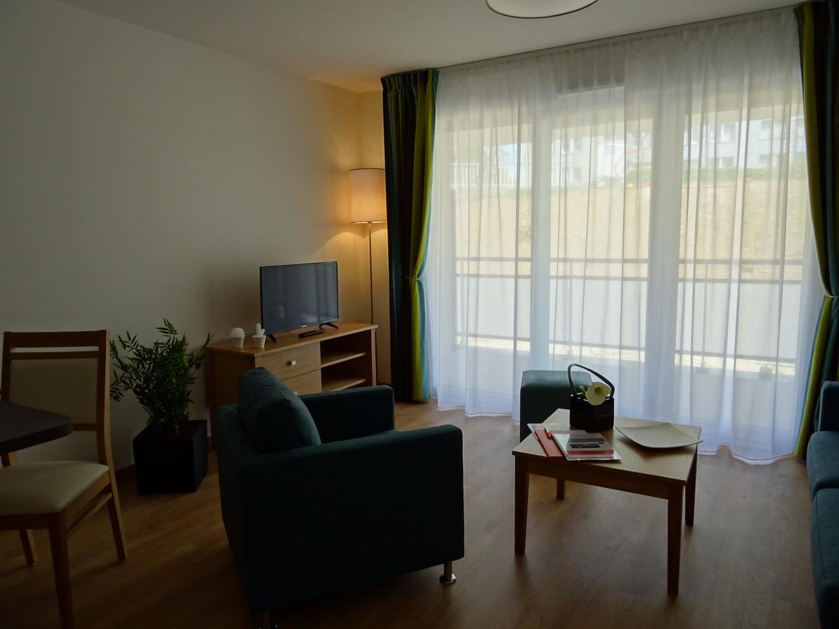 Standard Apartment,631262232:JPEG