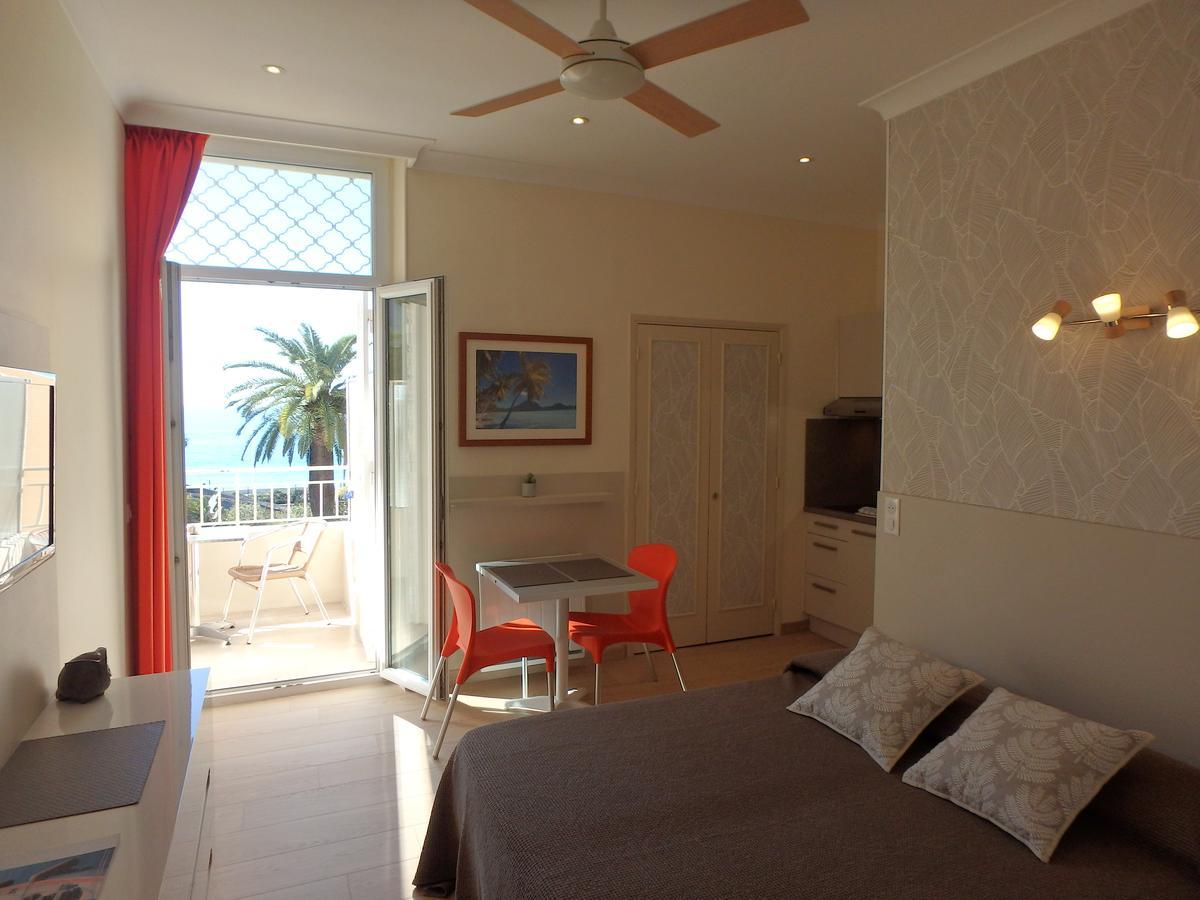 Studio mit Terrasse und Meerblick (2 Personen)