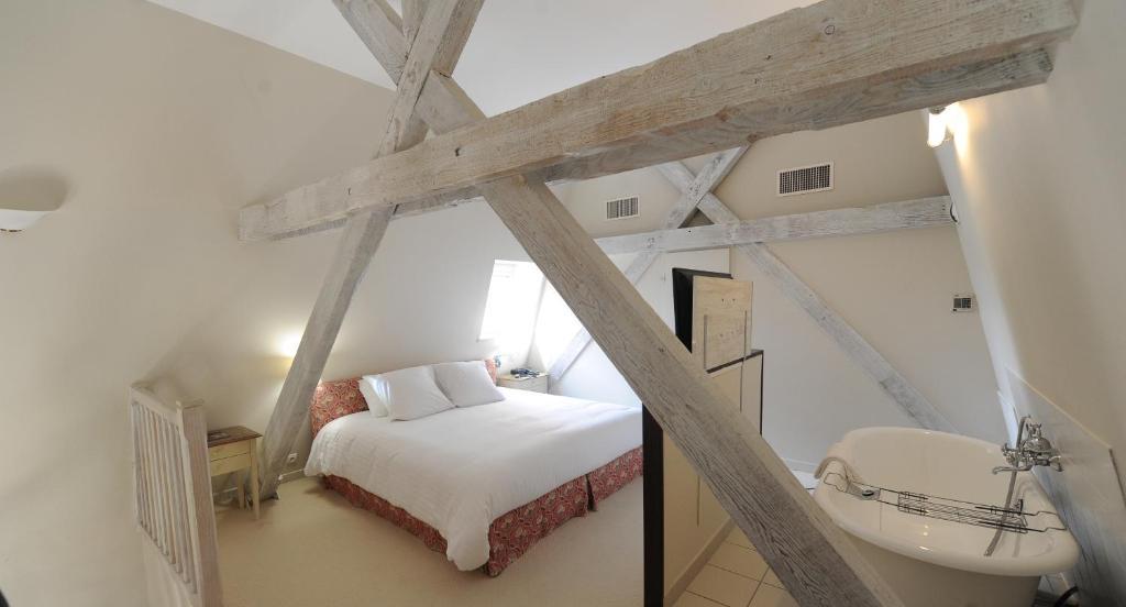 Suite with Spa Access,63270697:JPEG