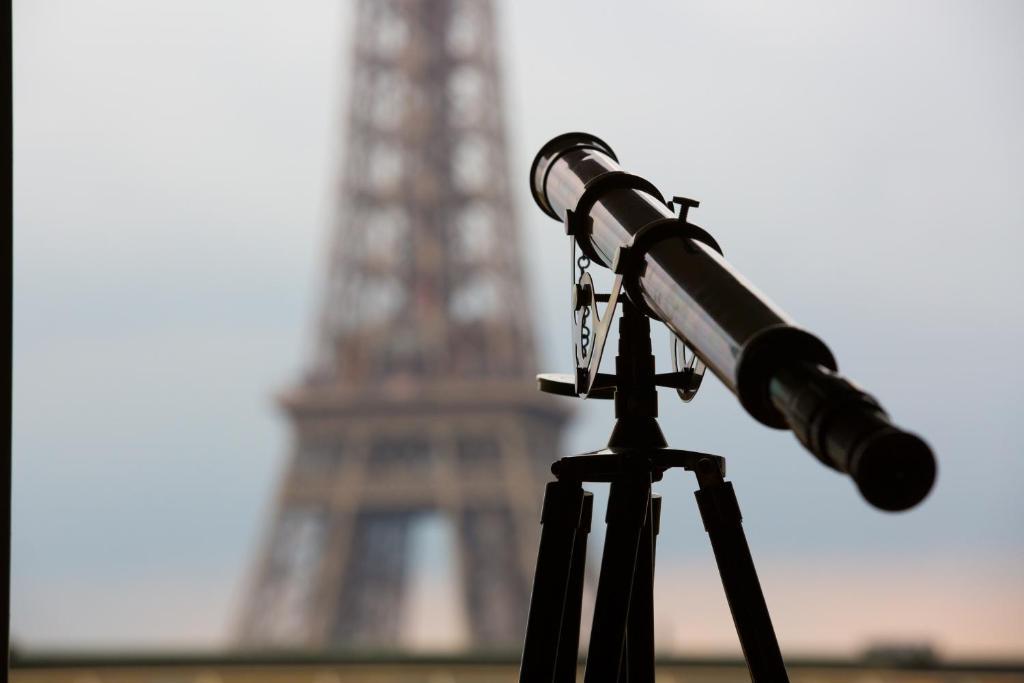 Eiffel Suite,386552203:JPEG