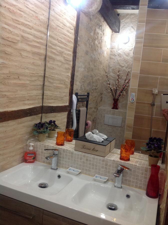 Deluxe Double or Twin Room Spa Bath,639407958:JPEG