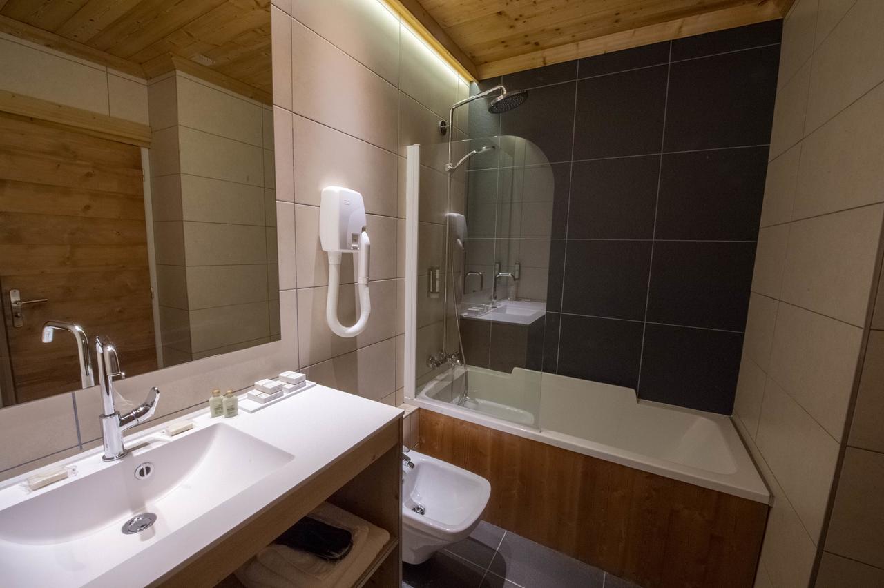 Superior Triple Room- Free Spa Access,675001059:JPEG