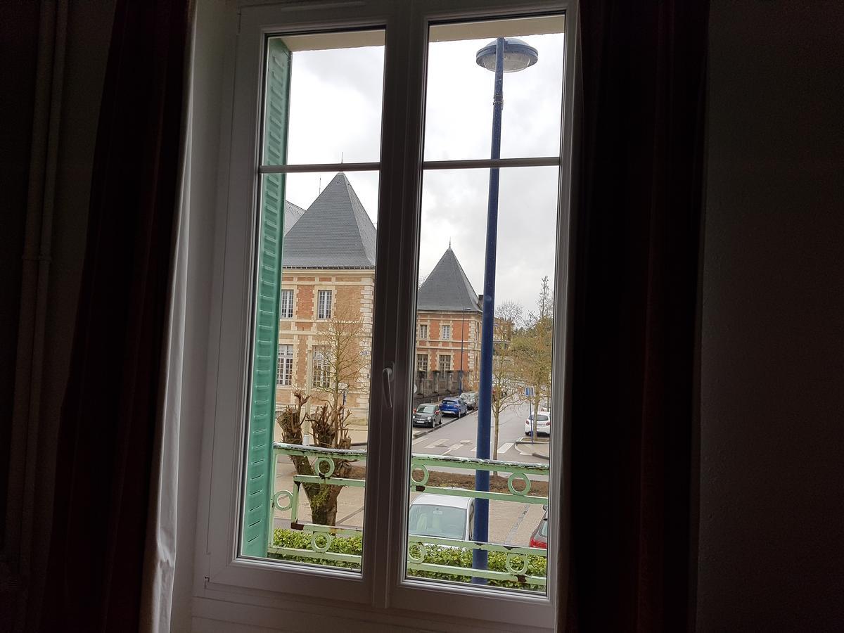 Chambre Familiale avec Salle de Bains Commune