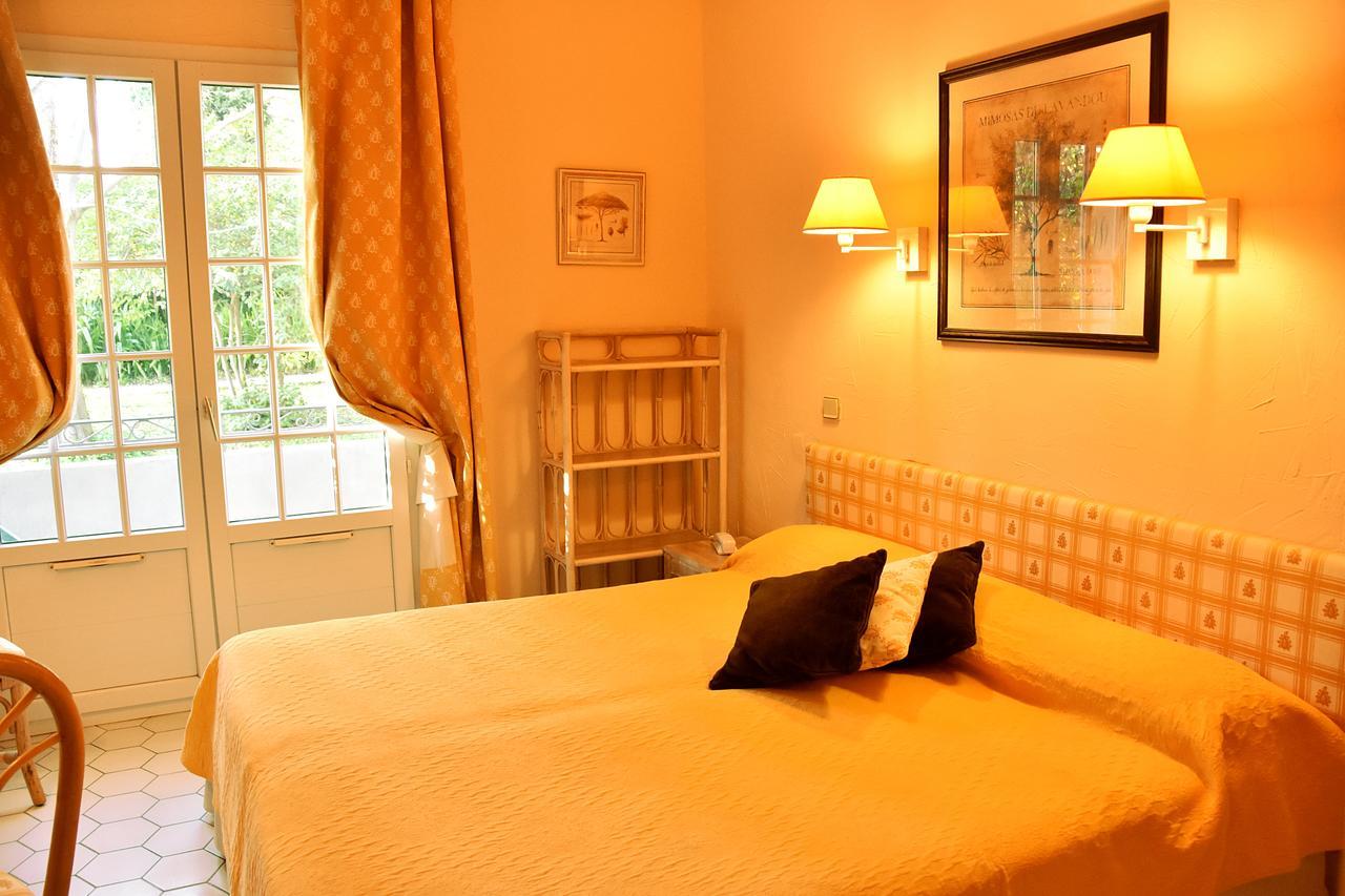 Petite Chambre Double ou Lits Jumeaux