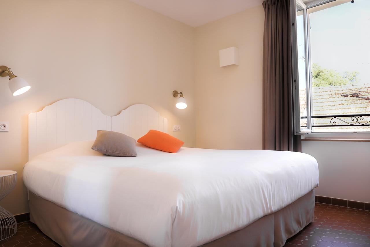 Zimmer mit Blick auf den Innenhof