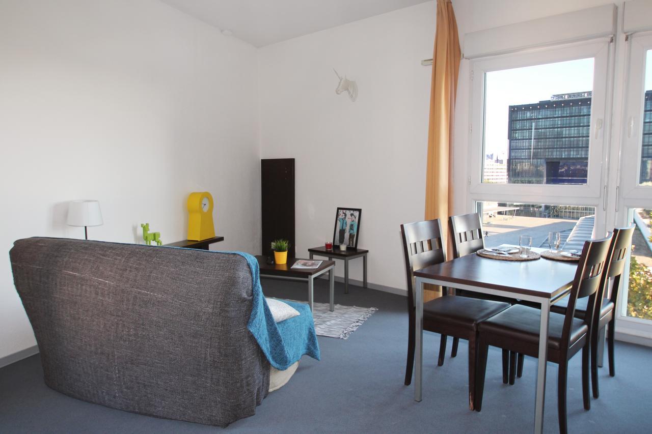 One-Bedroom Apartment,646688844:JPEG