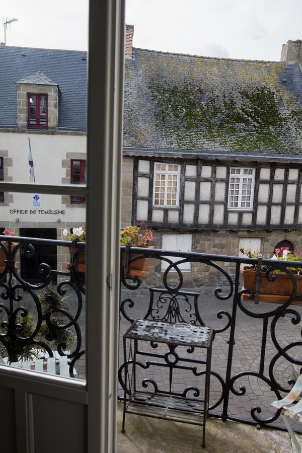 Chambre Double ou Lits Jumeaux avec Salle de Bains Privative