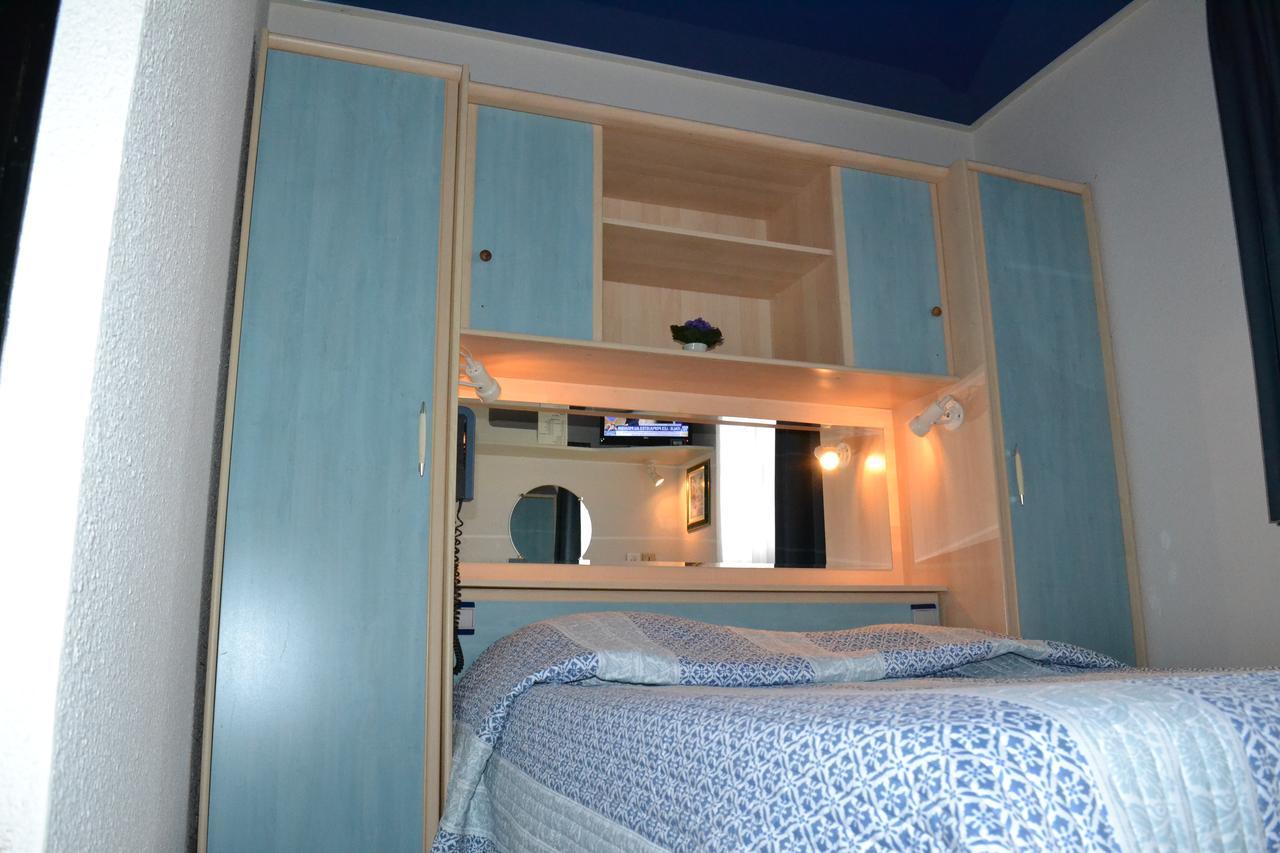Standard Double Room,659268504:JPEG