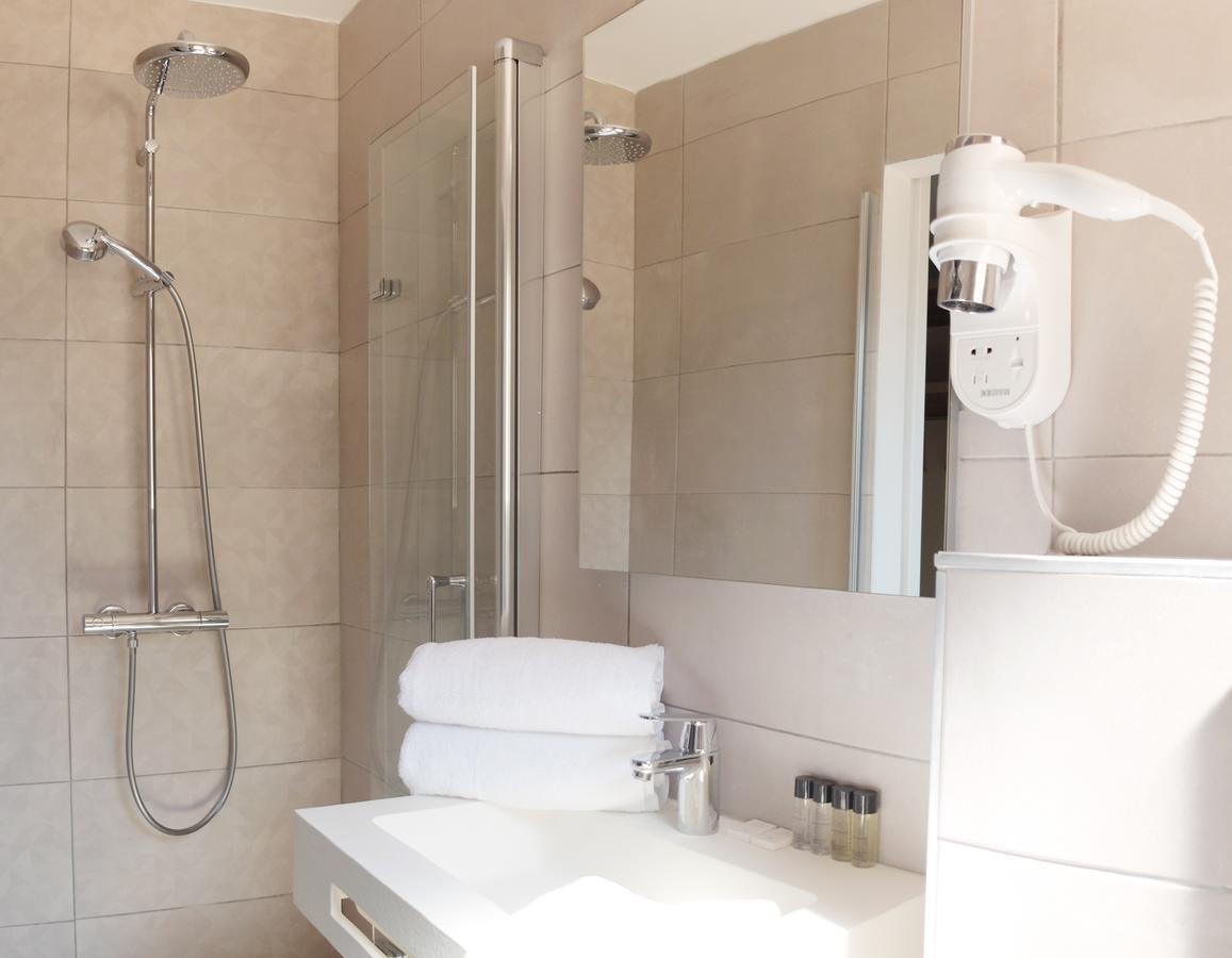 Chambre Triple avec Terrasse